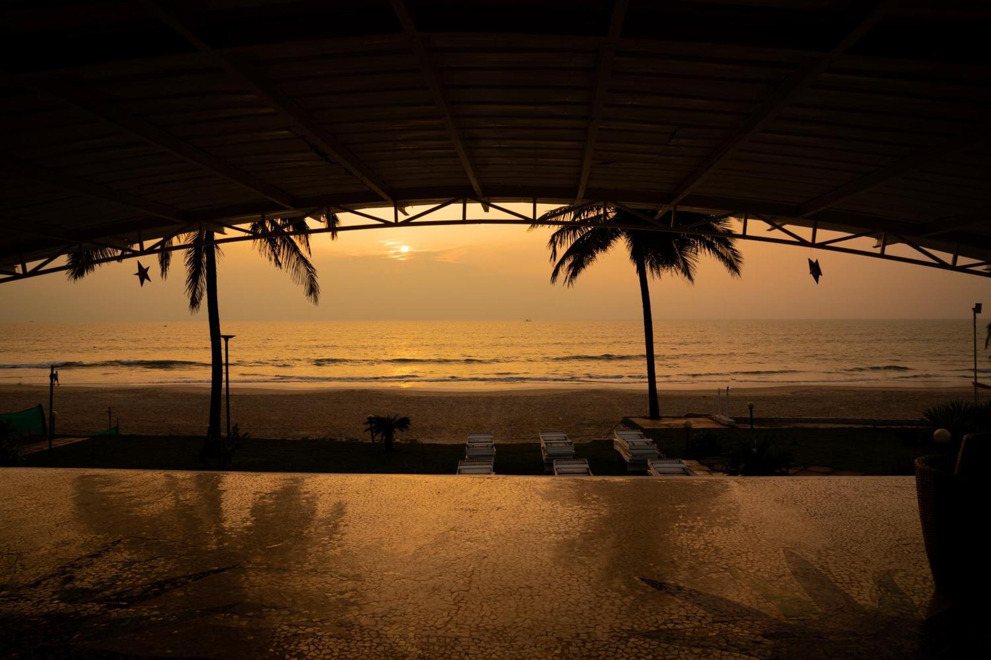 Regenta Beach House Resort, Goa Benaulim Esterno foto
