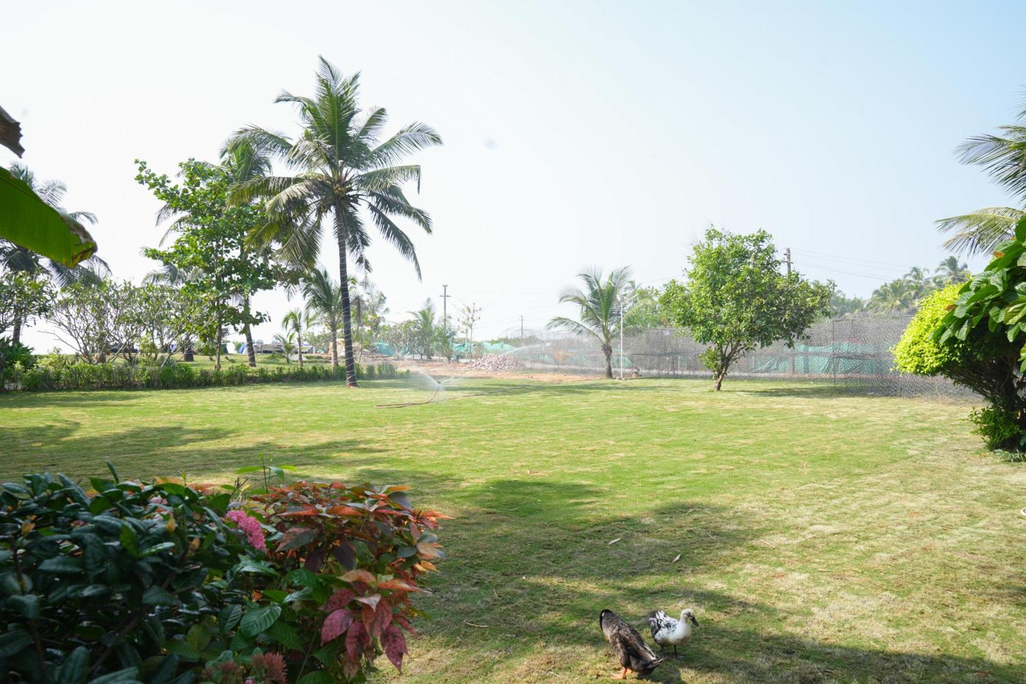 Regenta Beach House Resort, Goa Benaulim Esterno foto