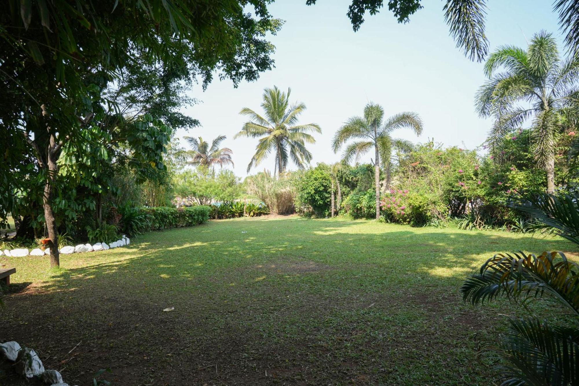 Regenta Beach House Resort, Goa Benaulim Esterno foto