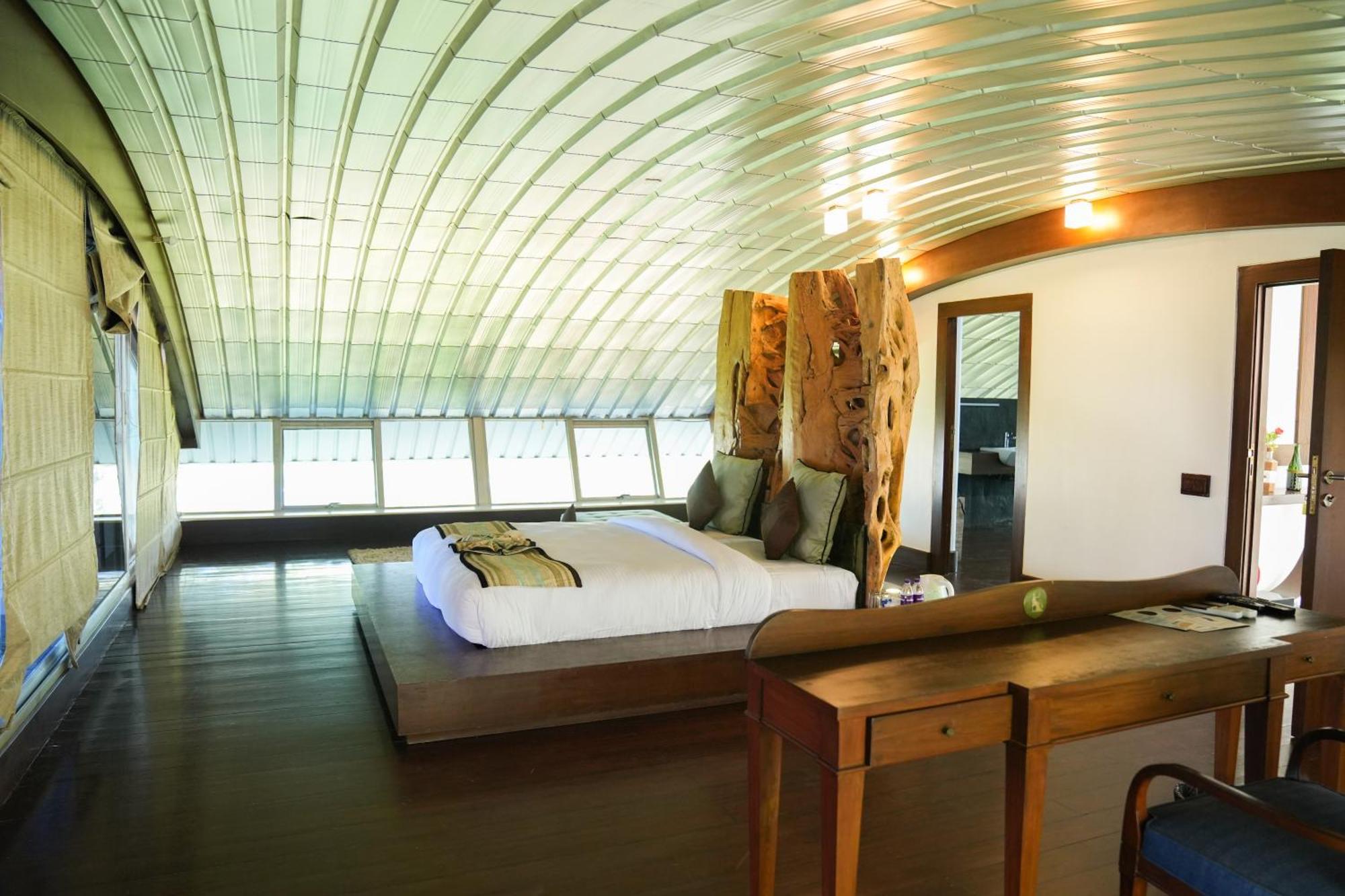 Regenta Beach House Resort, Goa Benaulim Esterno foto